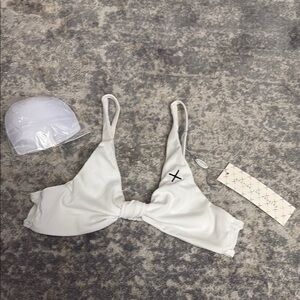 Boutine LA White Ribbed Twist Top M